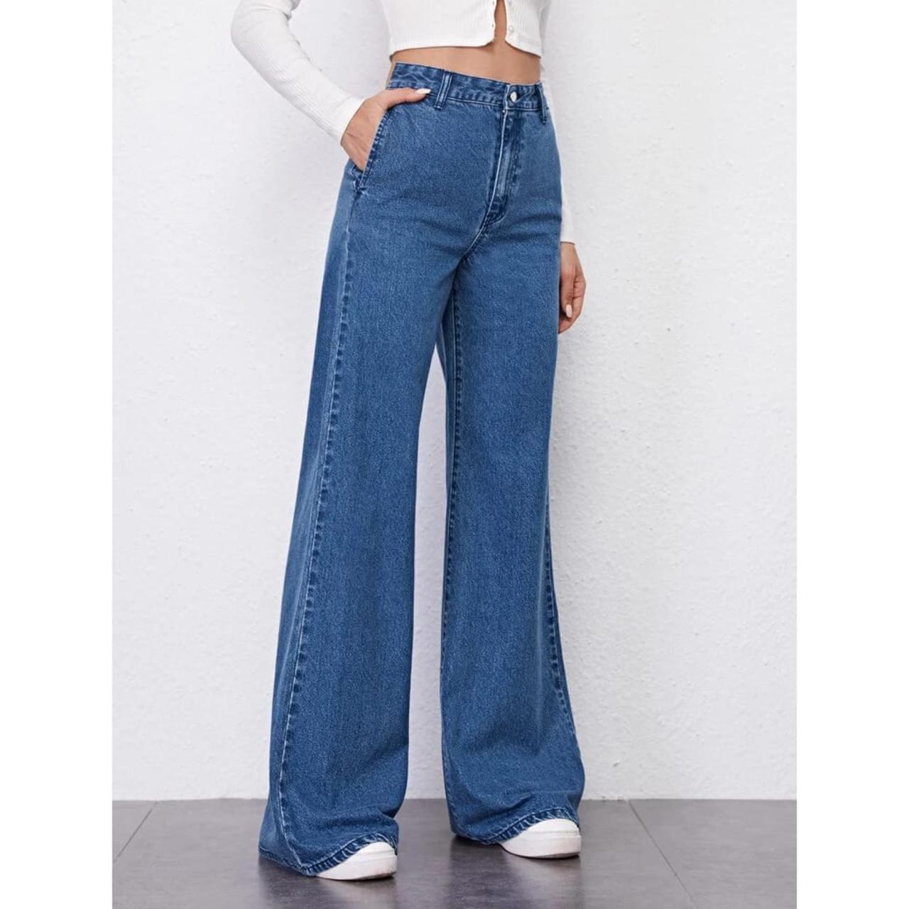 mid-wash wide leg  jeans