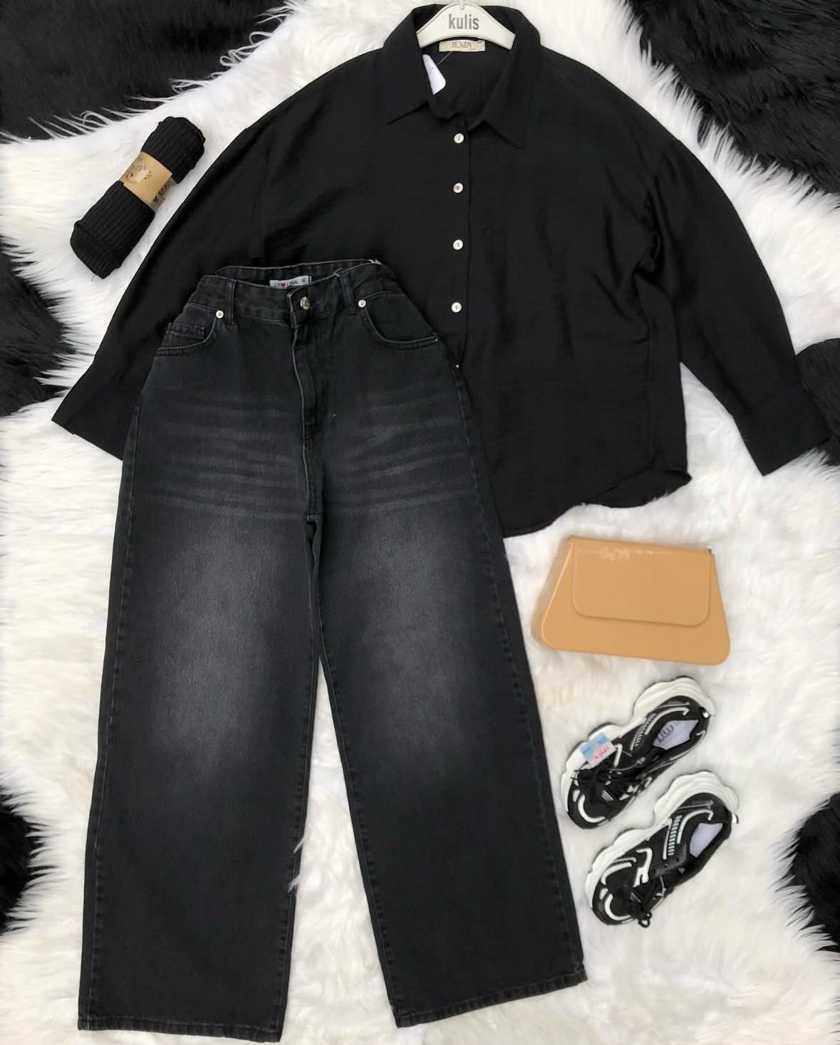 black wideleg jeans with black button down shirt